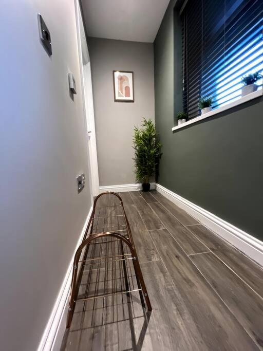 Beautiful Brighton Apartment, 5Min Walk To Beach ภายนอก รูปภาพ